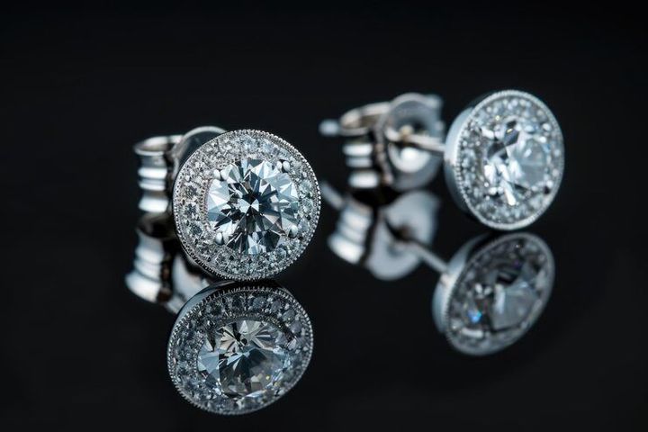 Diamond Studs: Expert Tips for Every Budget